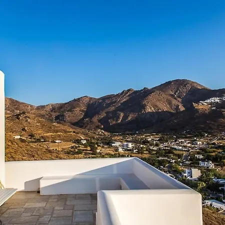 Bird's-eye View Livadi (Serifos)